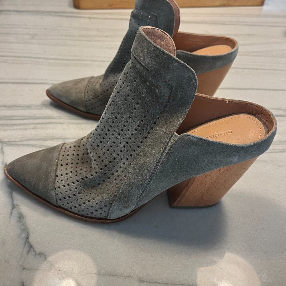Sigerson Morrison Marry Bootie - Size 6 (Fits like a 7)